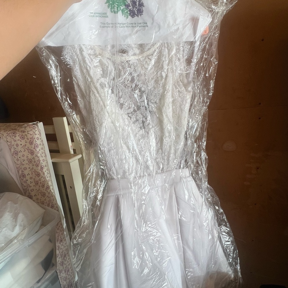 Bebe white size 0